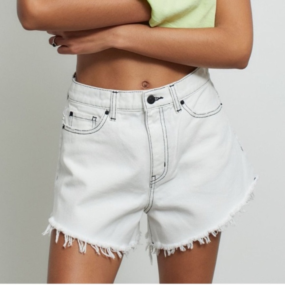 BDG NWT Pitched Waist Shorts